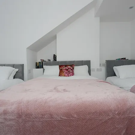 House Apartment Leeds (West Yorkshire)