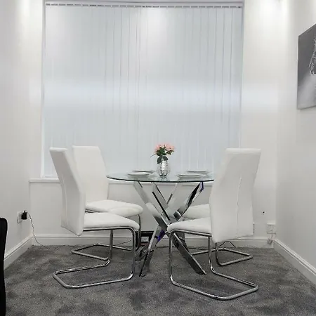 Apartment House Leeds (West Yorkshire)