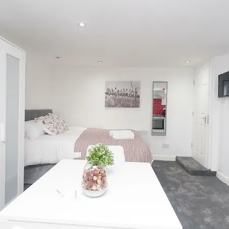 Apartment House Leeds (West Yorkshire)